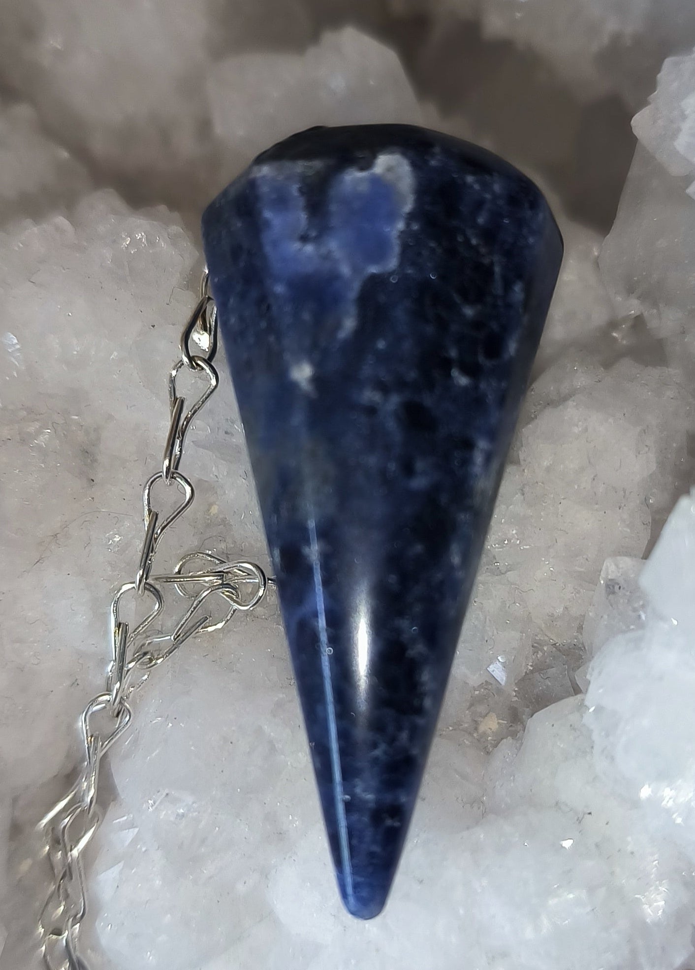 Pendule en Sodalite Bleu avec chaînette