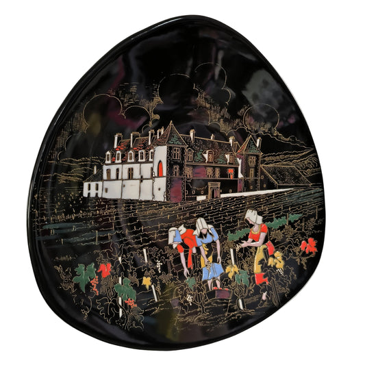 Assiette décorative Clos Vougeot en émaux de Longwy – 27 cm