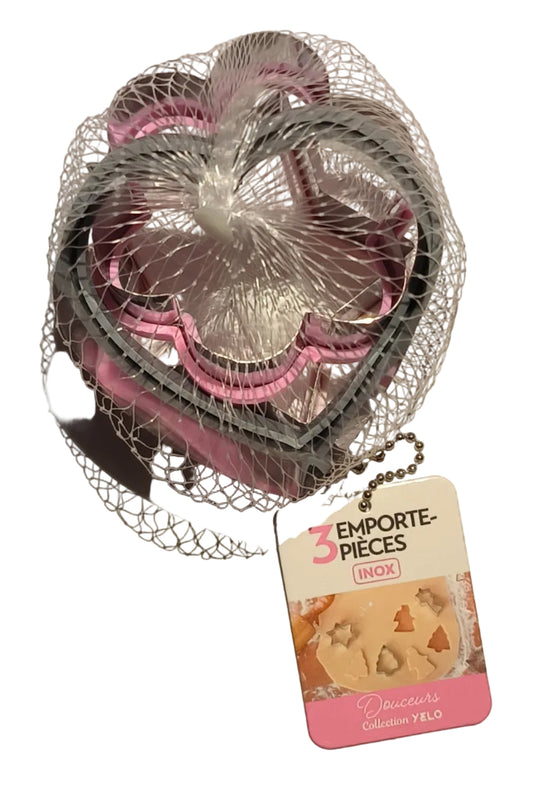 3 emporte-pièces cœur, fleur et étoile en métal argenté, 4 à 5 cm