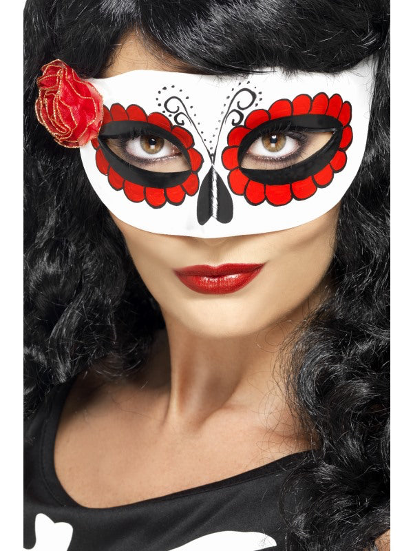 Masque mexicain de la mort avec rose rouge