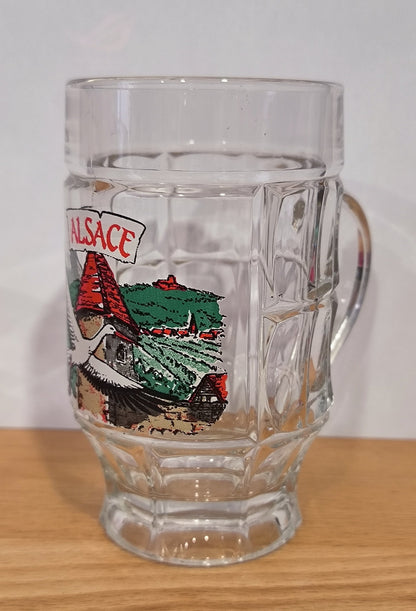 Choppe à bière alsacienne - vue de dos - motif cigogne en vol et inscription ALSACE