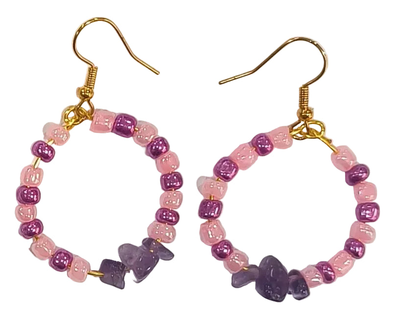 Boucles d’oreilles faites main en perles roses et pierres violettes en améthyste – Rose Topaze