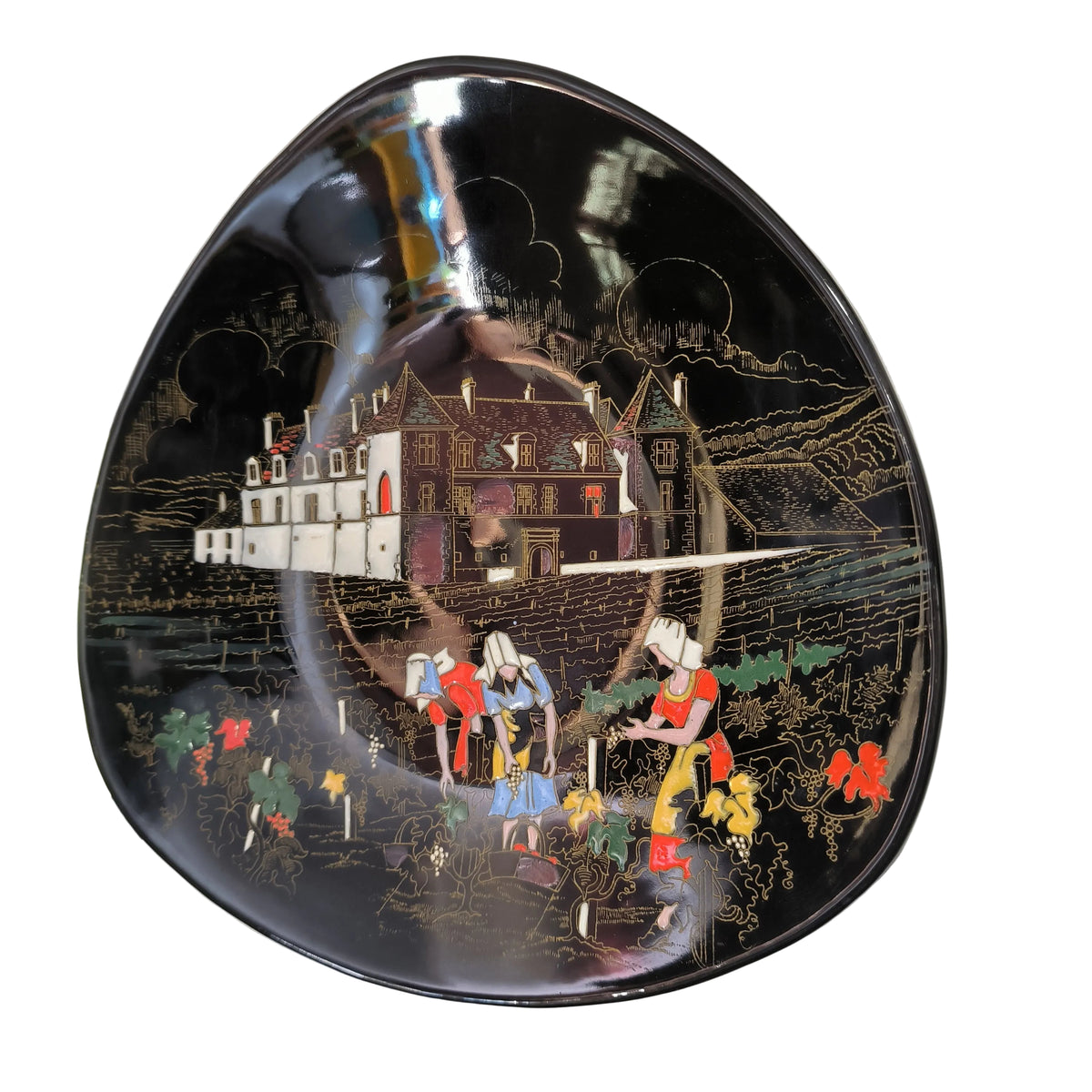Assiette décorative Clos Vougeot en émaux de Longwy – 27 cm