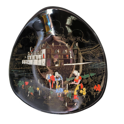Assiette décorative Clos Vougeot en émaux de Longwy – 27 cm