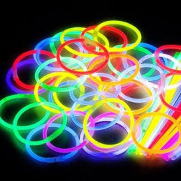 GLOW Tube de 100 bracelets fluos 5x200mm - Par 4 (Assortis 20x5 couleurs)
